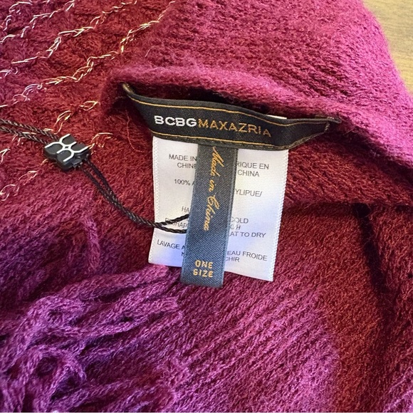 BCBGMAXAZRIA Large Blanket Scarf Wrap Burgundy Gold Fringe Wine Cozy $248 - Picture 5 of 6
